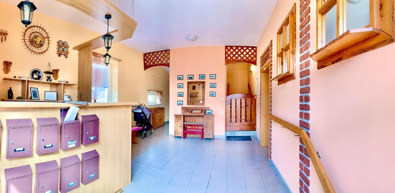 2-Izbovy Apartman Mlynica S Balkonom מראה חיצוני תמונה